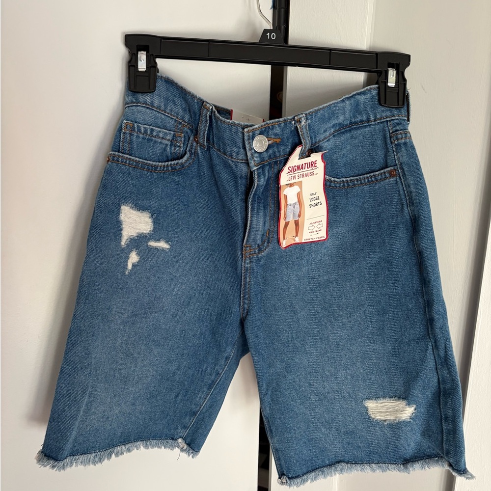 Signature by Levi Strauss Light Blue Girls' Loose Shorts (size 0-2 in women’s)